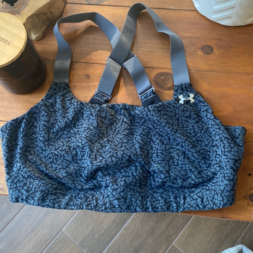 Sports bra